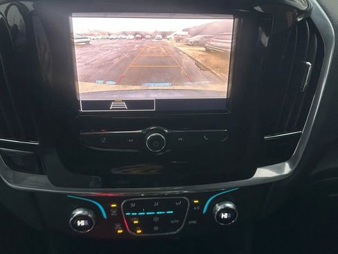Used 2020 Chevrolet Traverse LS image 13