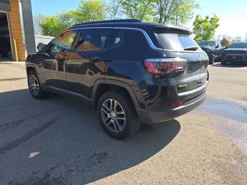 Used 2019 Jeep Compass Latitude AWD/4WD image 10