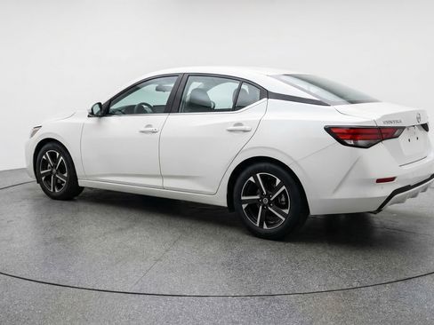 Used 2025 Nissan Sentra SV FWD image 6