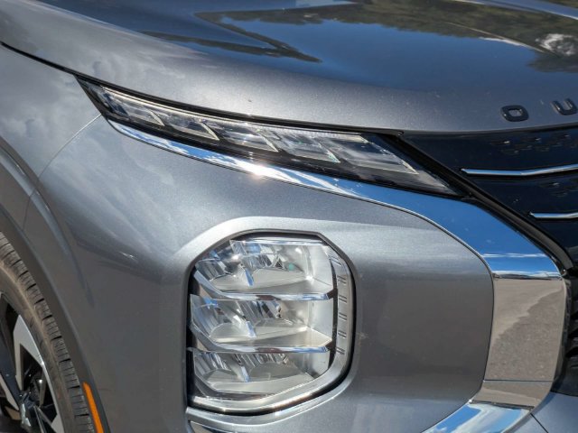 Used 2024 Mitsubishi Outlander SE FWD image 10