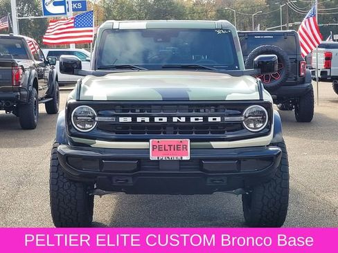 New 2025 Ford Bronco 2-Door image 2