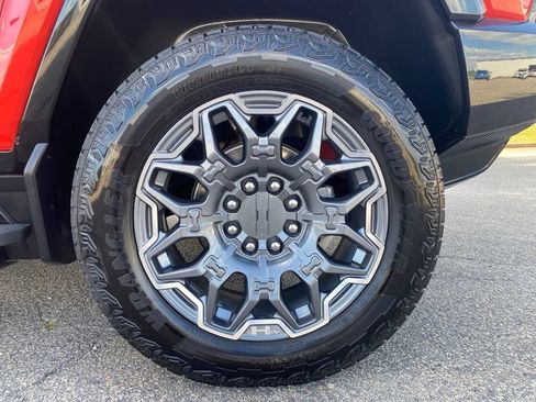 Used 2026 GMC Hummer EV SUV AWD/4WD image 30