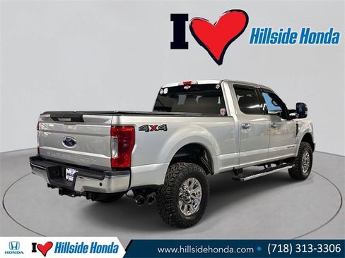 Used 2018 Ford F350 XLT w/ XLT Premium Package image 5