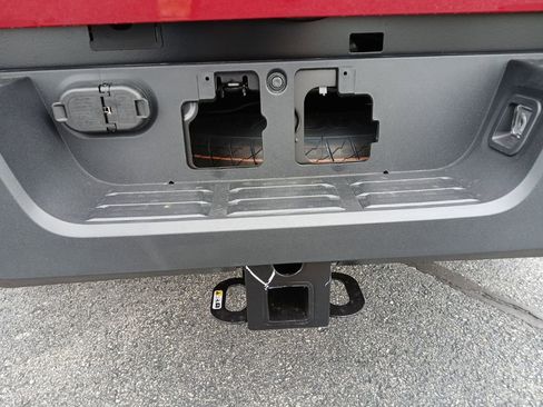 New 2025 Toyota Tacoma TRD Off-Road image 10