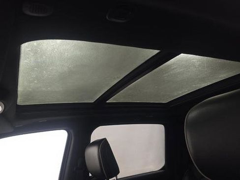 Used 2020 RAM 1500 Laramie w/ Night Edition image 10