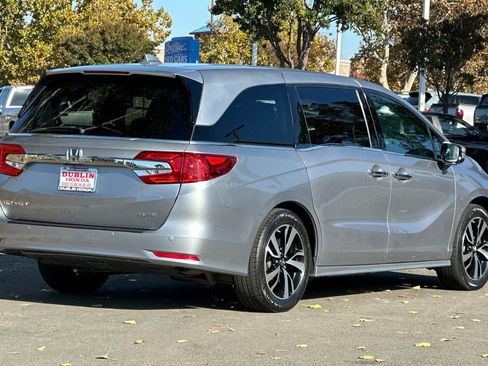 Used 2018 Honda Odyssey Elite image 4