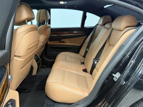 Used 2015 BMW 750i RWD image 18