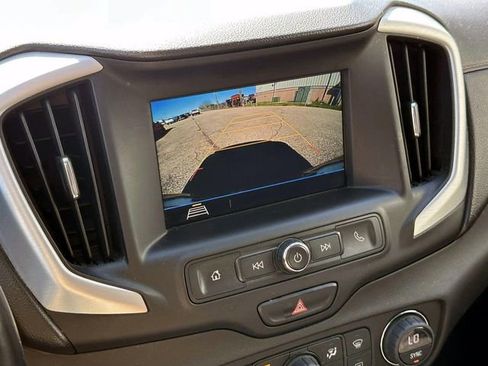 Used 2018 GMC Terrain SLE w/ Driver Convenience Package FWD image 23