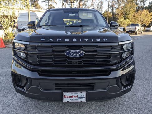 Certified 2025 Ford Expedition Max Active image 9