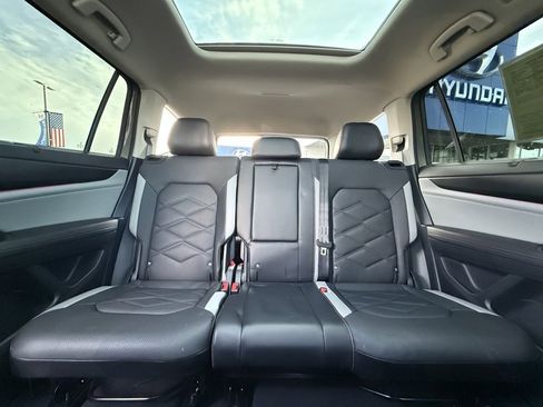 Used 2024 Volkswagen Atlas Peak Edition SE image 31