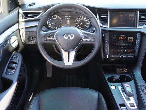 Certified 2024 INFINITI QX50 Luxe w/ Accent Package image 29