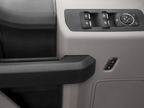 Used 2017 Ford F150 XLT w/ Equipment Group 302A Luxury image 20