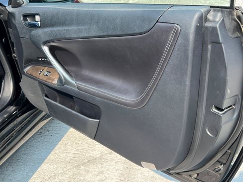 Used 2011 Lexus IS 250C w/ Luxury Pkg RWD image 14