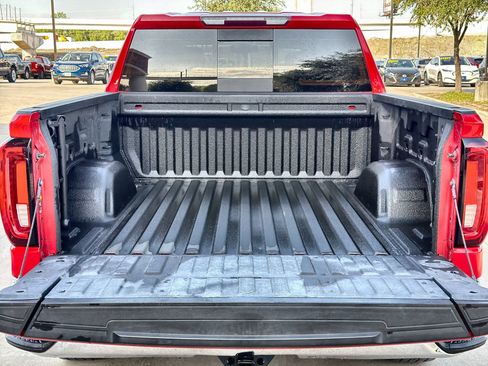 Used 2019 GMC Sierra 1500 SLT RWD image 23