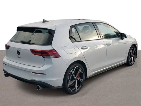 New 2026 Volkswagen GTI SE image 4