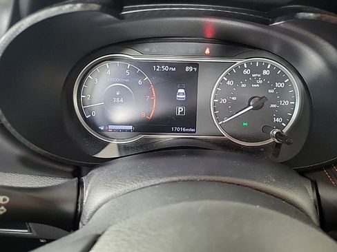 Used 2024 Nissan Versa SR image 14