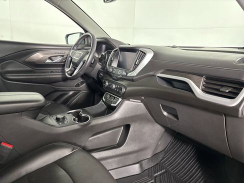 Used 2022 GMC Terrain SLT image 29