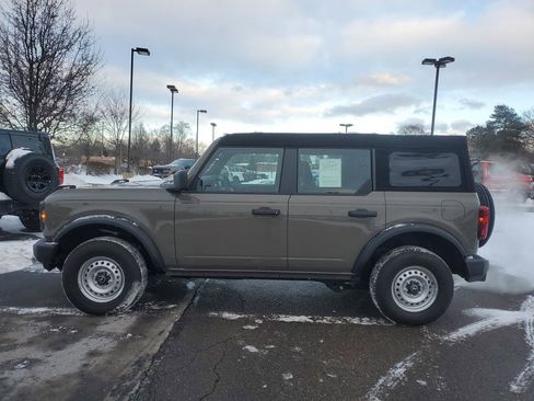 New 2025 Ford Bronco 4-Door image 35