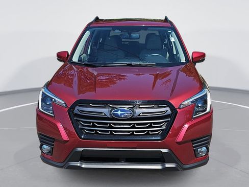 Used 2022 Subaru Forester Limited AWD/4WD image 2