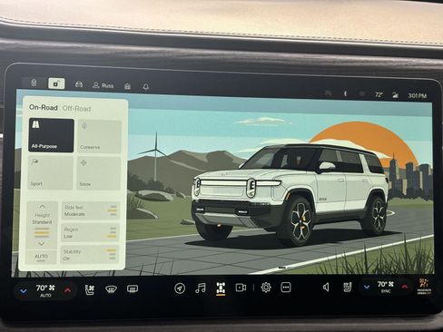 Used 2023 Rivian R1S Adventure AWD/4WD image 11