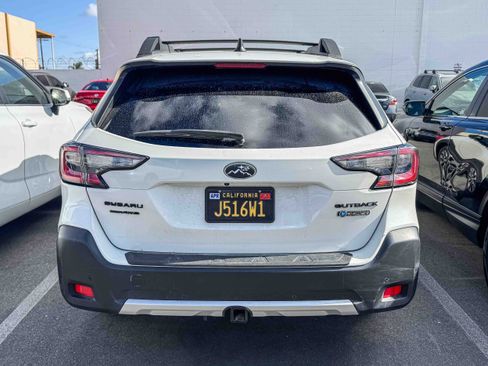 Used 2024 Subaru Outback Limited AWD/4WD image 9