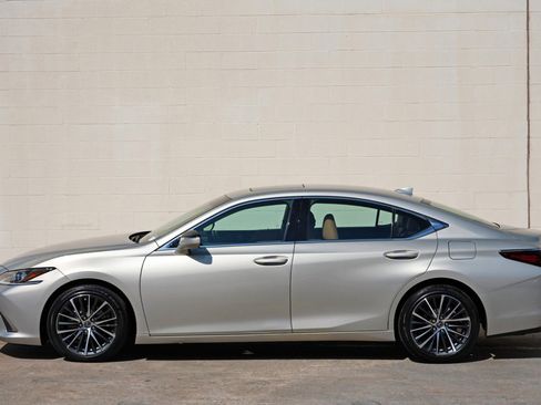 Used 2023 Lexus ES 350 w/ Premium Package FWD image 51