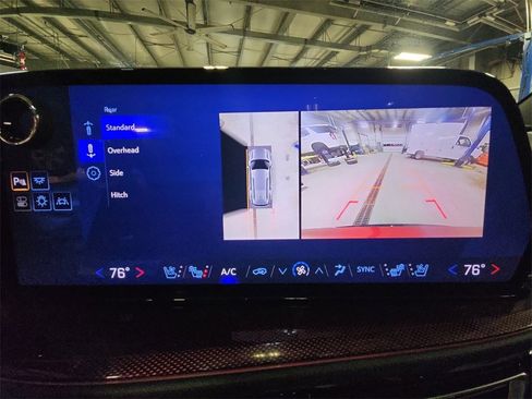 Certified 2024 Chevrolet Traverse RS w/ LPO, Floor Liner Package image 18