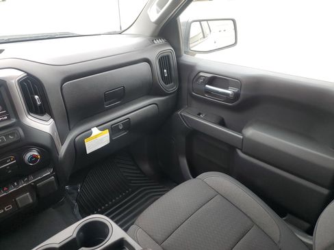 Used 2022 Chevrolet Silverado 1500 Custom w/ LPO, Dark Essentials Package AWD/4WD image 11