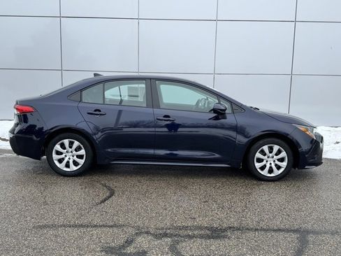 Certified 2023 Toyota Corolla LE image 28