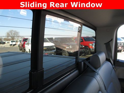 Used 2018 GMC Sierra 1500 SLT image 25