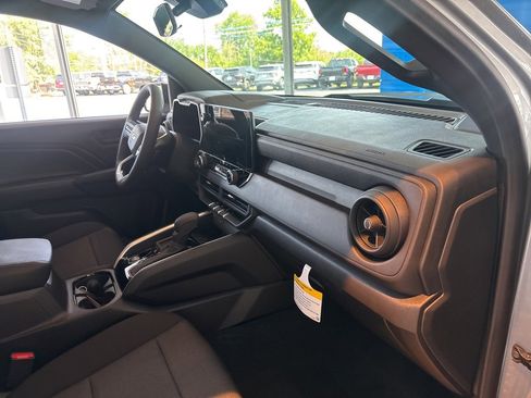 New 2025 Chevrolet Colorado W/T w/ WT Custom Package image 31