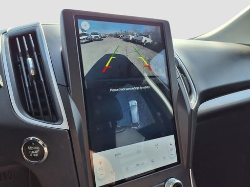 Used 2024 Ford Edge SEL w/ Convenience Package image 13