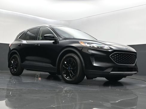 Used 2020 Ford Escape SE FWD image 37