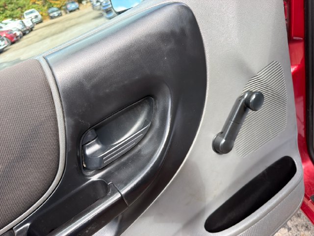 Used 2005 Ford Ranger XLT AWD/4WD image 12