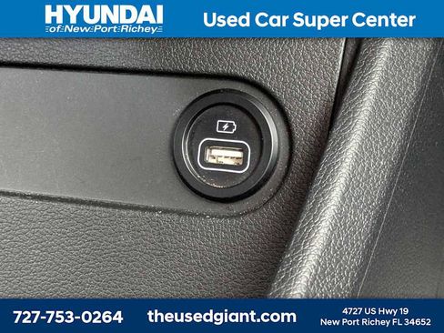 Used 2022 Hyundai Santa Fe SEL w/ Winter Weather Package FWD image 27