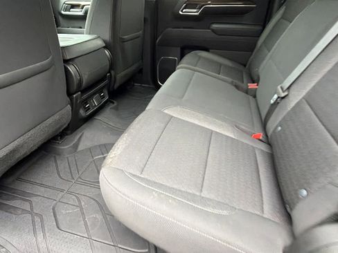 Used 2022 Chevrolet Silverado 1500 LT image 17