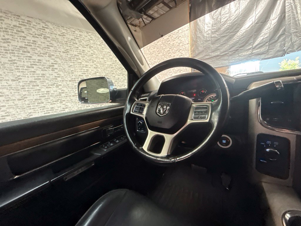 Used 2017 RAM 3500 Laramie w/ Convenience Group AWD/4WD image 17