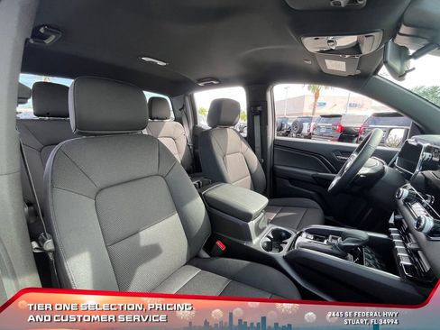 New 2026 GMC Canyon Elevation image 15