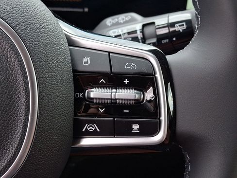 New 2026 Kia Carnival EX FWD image 20