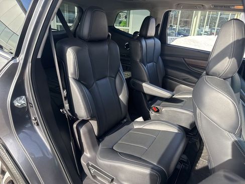 Used 2023 Subaru Ascent Touring image 26
