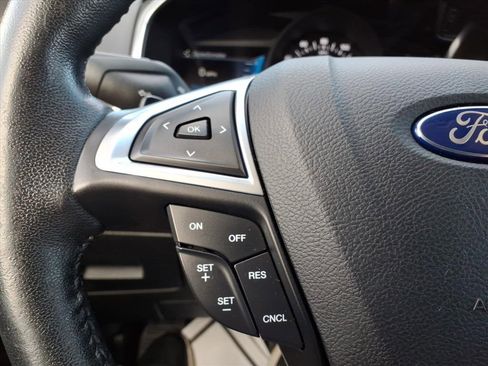 Used 2017 Ford Edge Titanium w/ Equipment Group 301A image 27