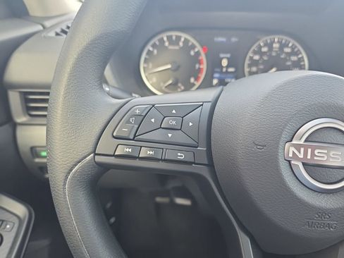 Certified 2025 Nissan Sentra S FWD image 18