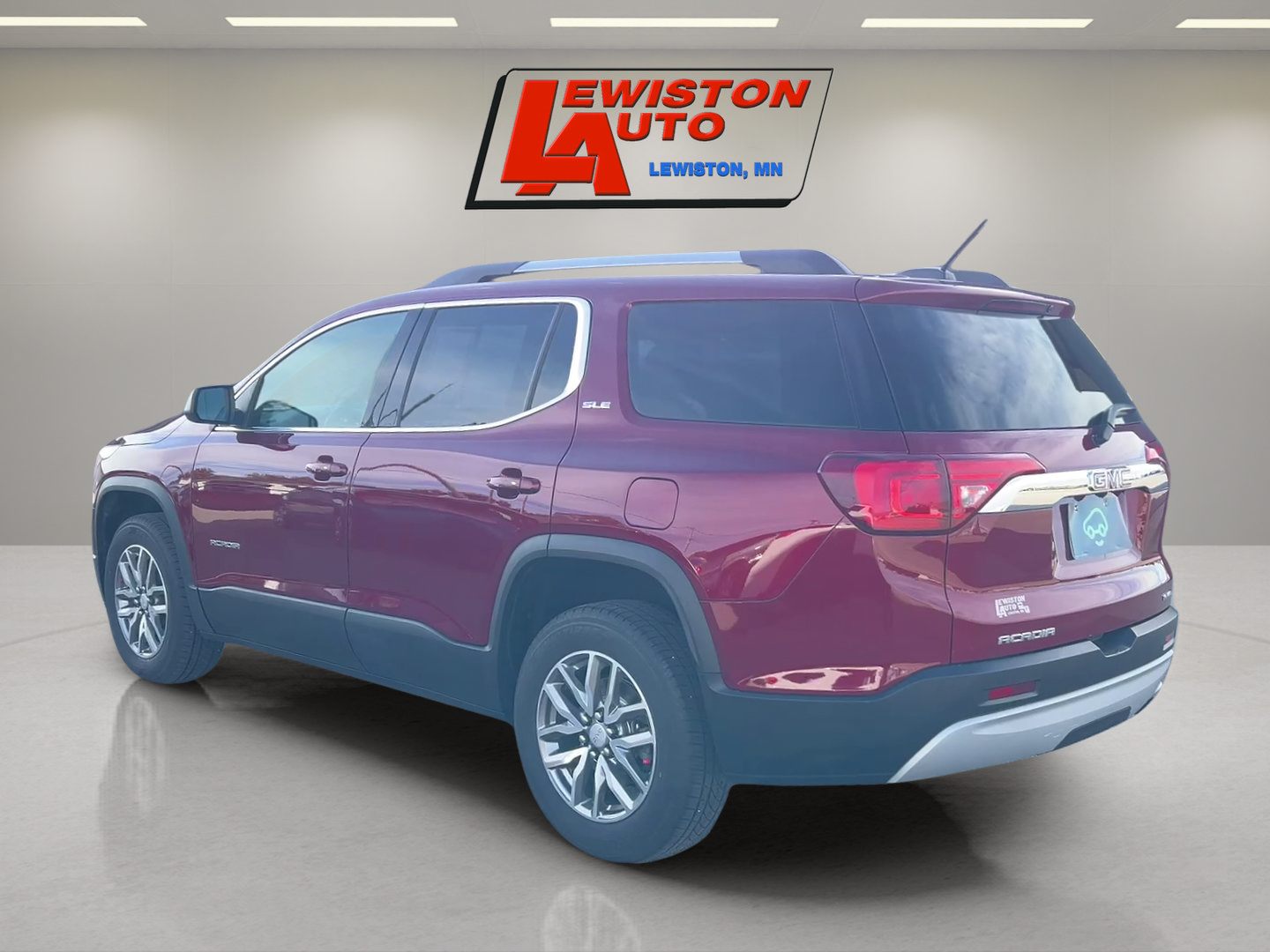 Certified 2018 GMC Acadia SLE AWD/4WD image 3