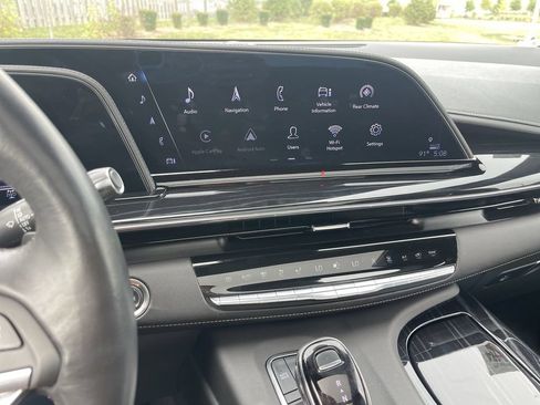 Used 2024 Cadillac Escalade Sport AWD/4WD image 19