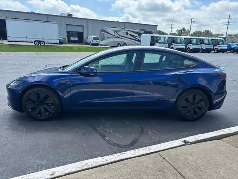 Used 2025 Tesla Model 3 Long Range AWD/4WD image 8