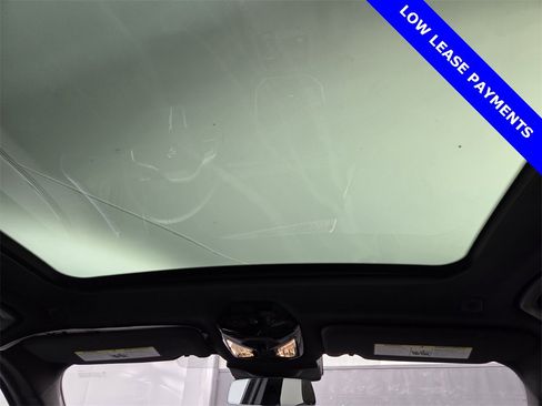 Certified 2025 BMW X3 xDrive30i w/ M Sport Package image 19