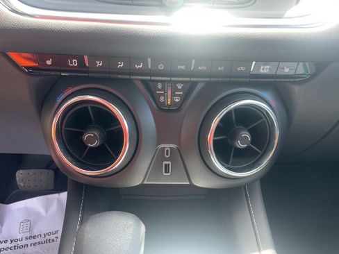 Used 2026 Chevrolet Blazer LT FWD image 21
