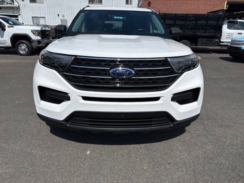 Certified 2023 Ford Explorer XLT AWD/4WD image 2