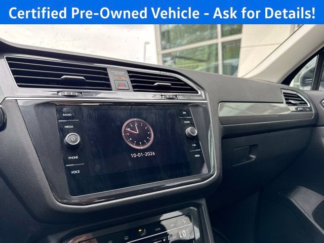 Certified 2024 Volkswagen Tiguan SE w/ Panoramic Sunroof Package AWD/4WD image 12
