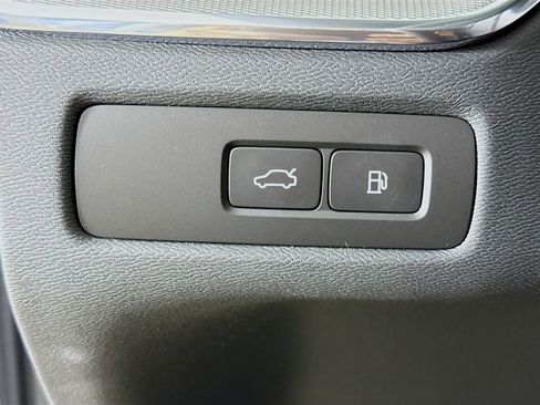 New 2026 Volvo XC60 T8 Ultra w/ Climate Package PRO AWD/4WD image 10